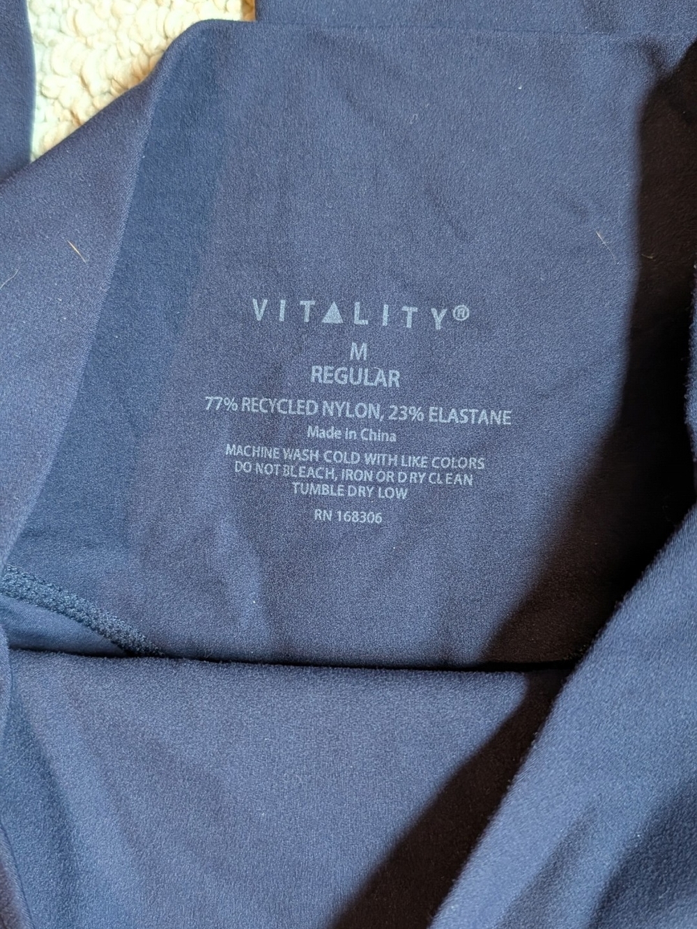 Vitality Cloud II Bra, Flare Leggings And Jacket - Picture 4 of 6